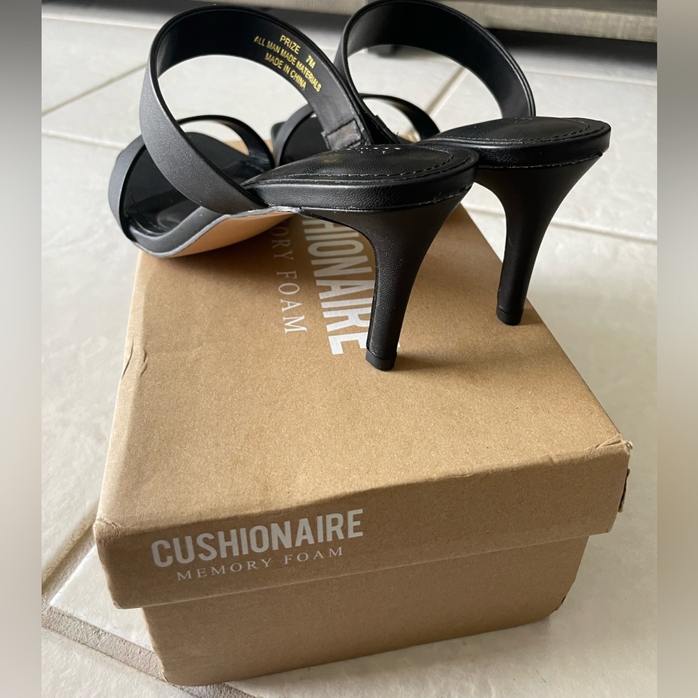 Cushionaire Memory Foam Heels - image 5